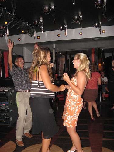 dad-dancing
